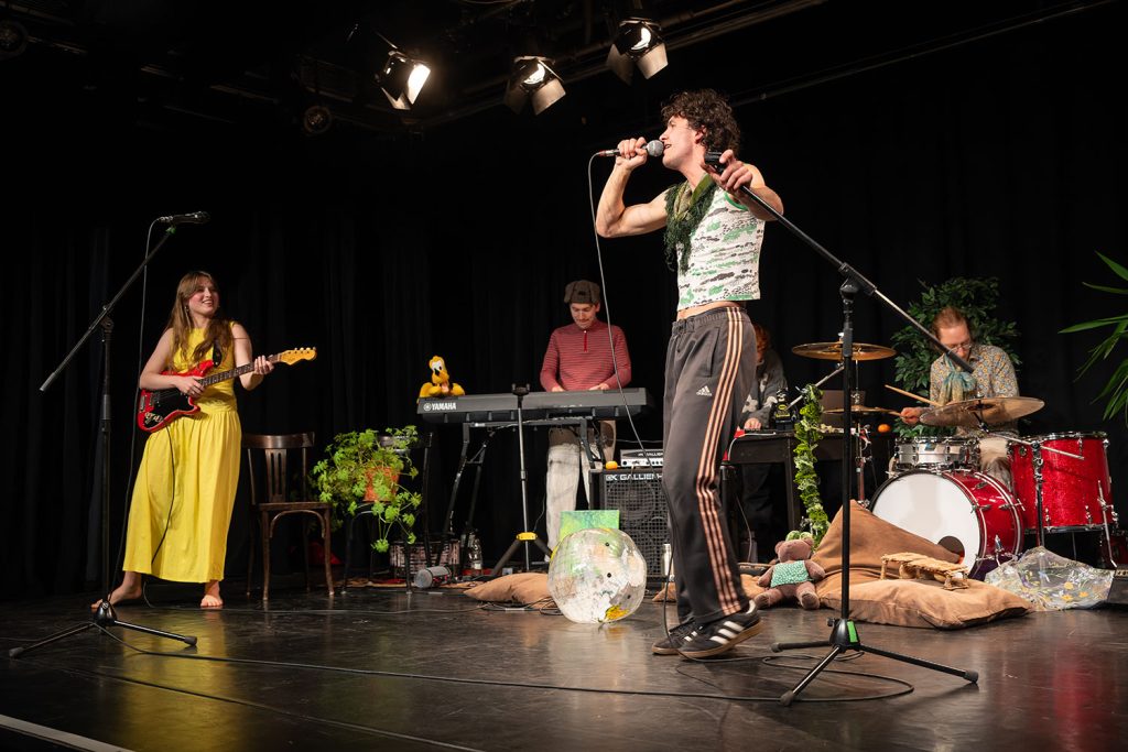 Down to Earth, Rostock 2026, Foto: Maren Winter